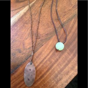 2 Vintage necklaces